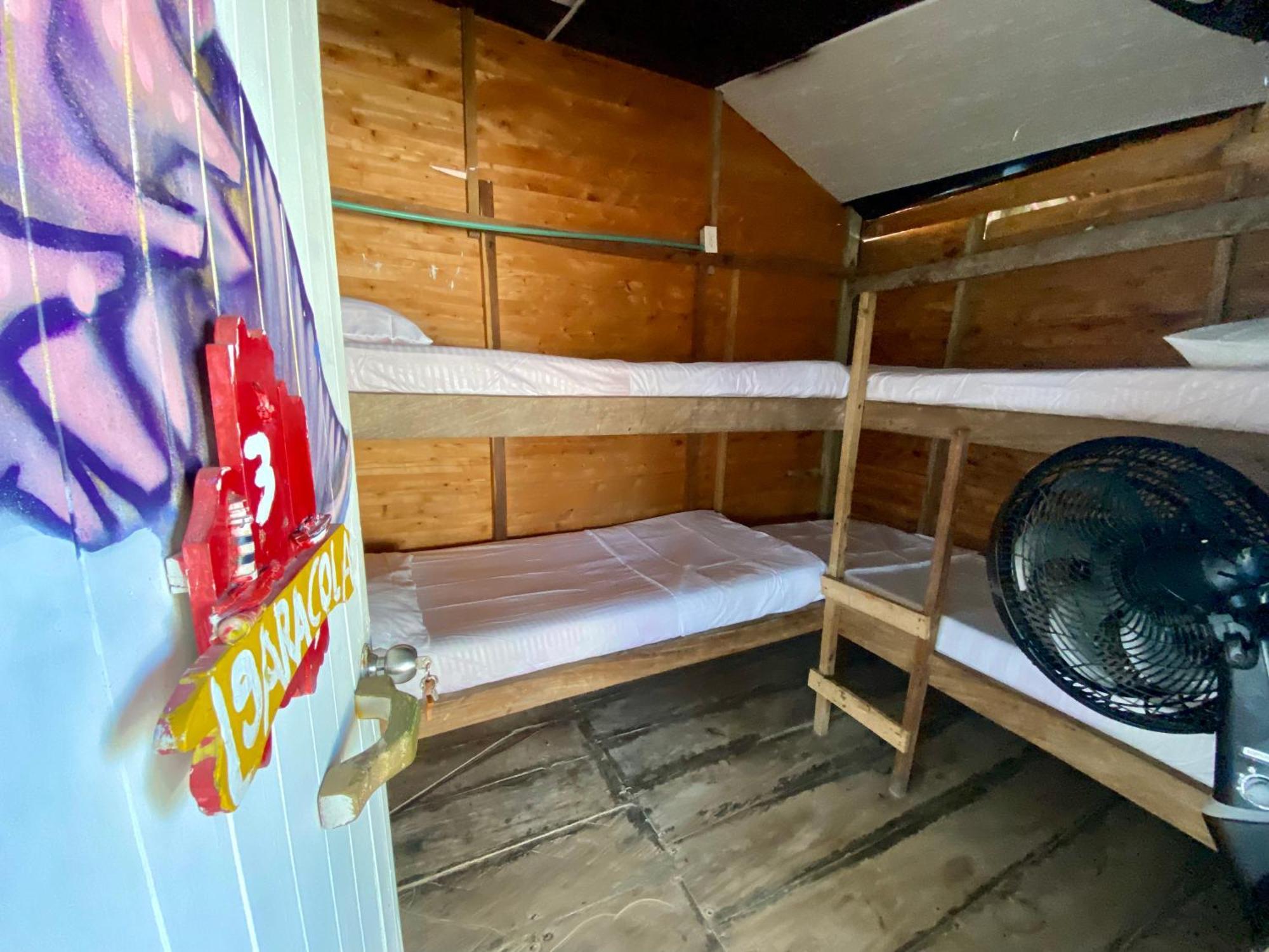 איסלה מוקורה Eco Hostal Estrella De Mar מראה חיצוני תמונה