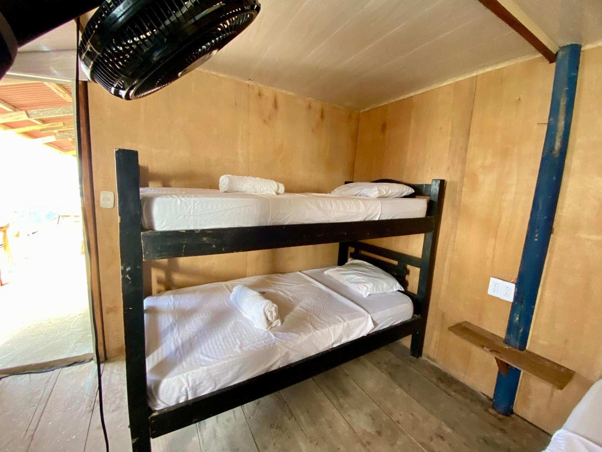 איסלה מוקורה Eco Hostal Estrella De Mar מראה חיצוני תמונה