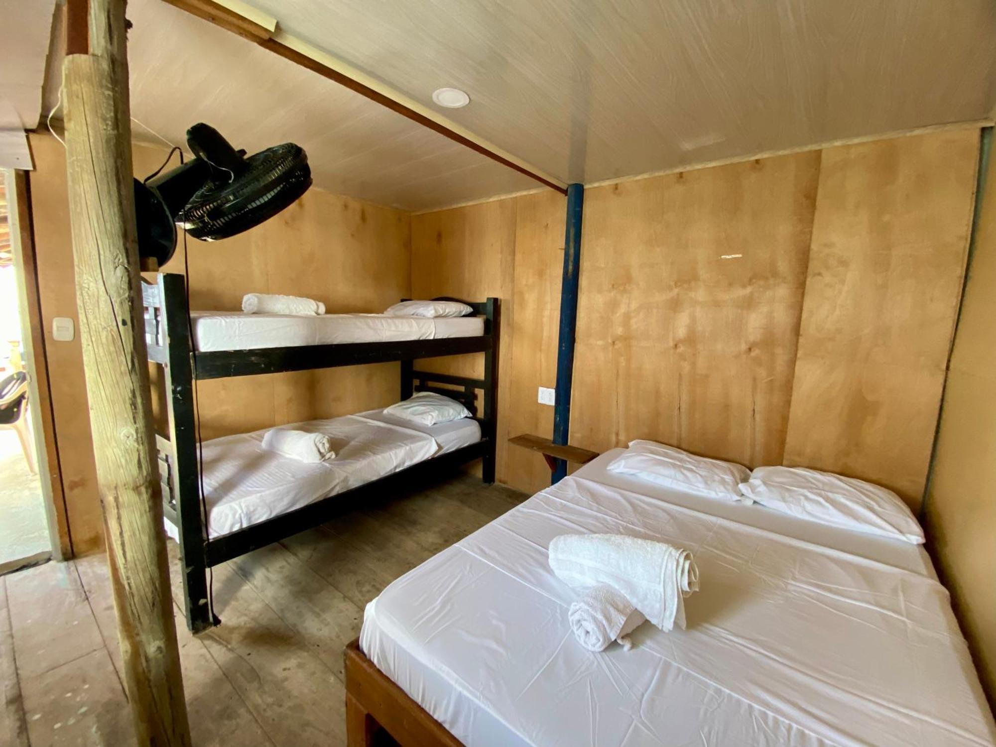 איסלה מוקורה Eco Hostal Estrella De Mar מראה חיצוני תמונה