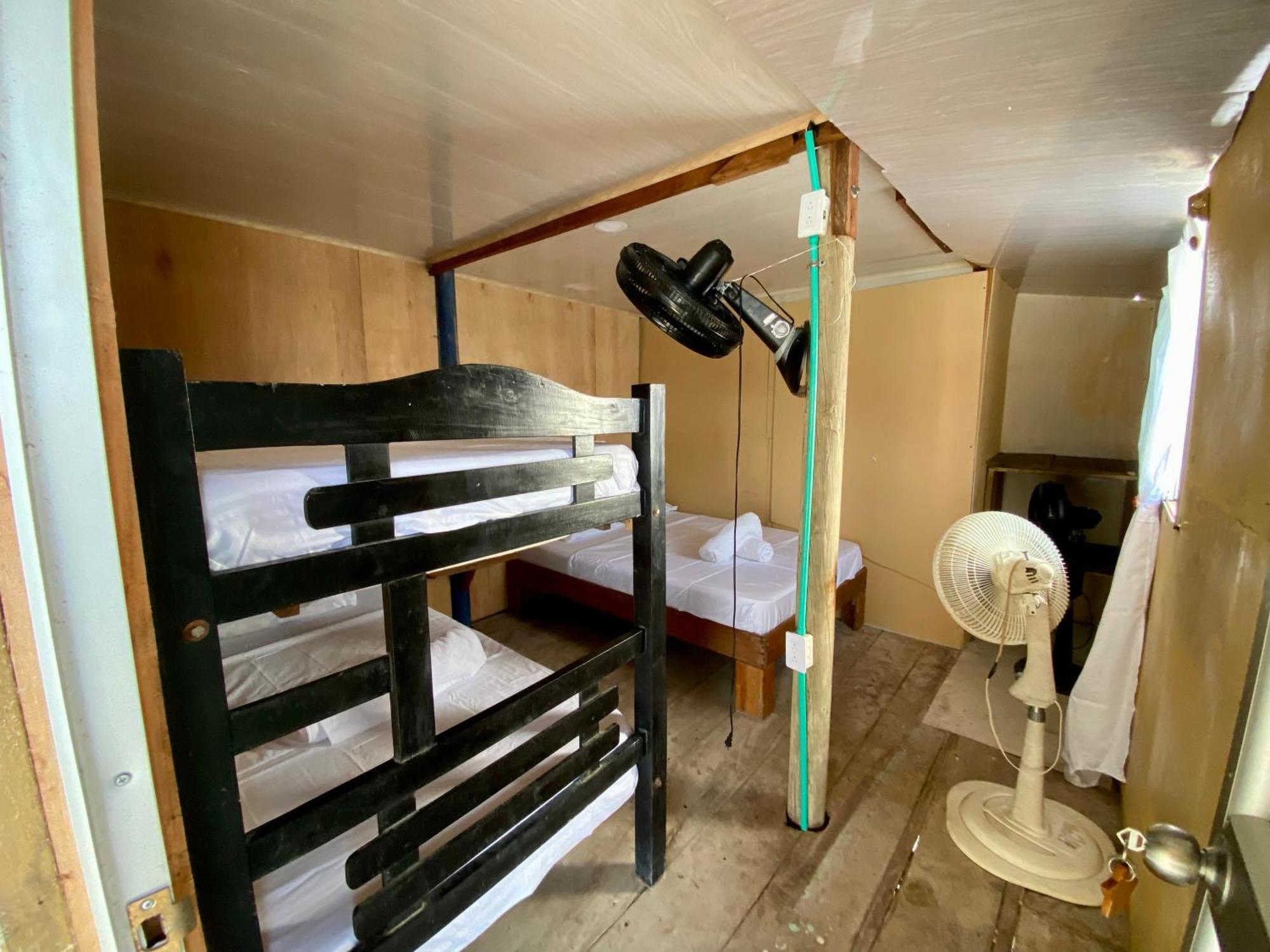 איסלה מוקורה Eco Hostal Estrella De Mar מראה חיצוני תמונה